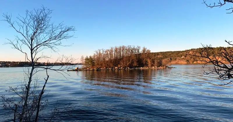 Central Sweden's Lakes